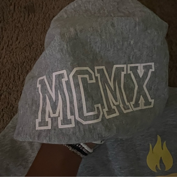 Varsity Style Drawstring hoodie - Picture 4 of 5